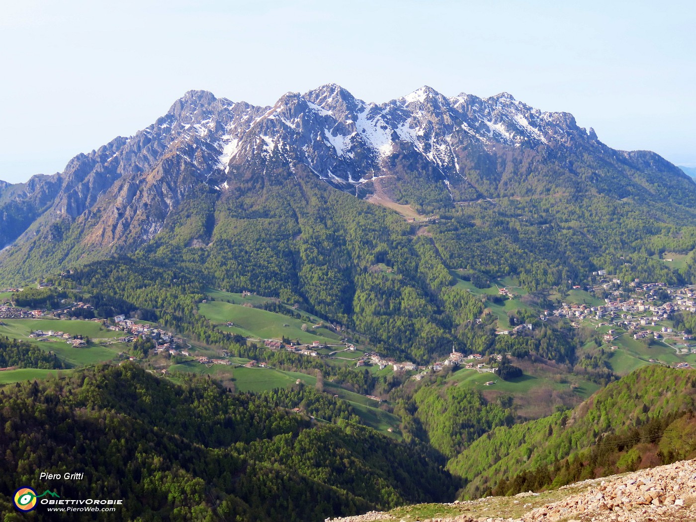 20 Zoom in Alben e sulla conca di Oltre il Colle.JPG